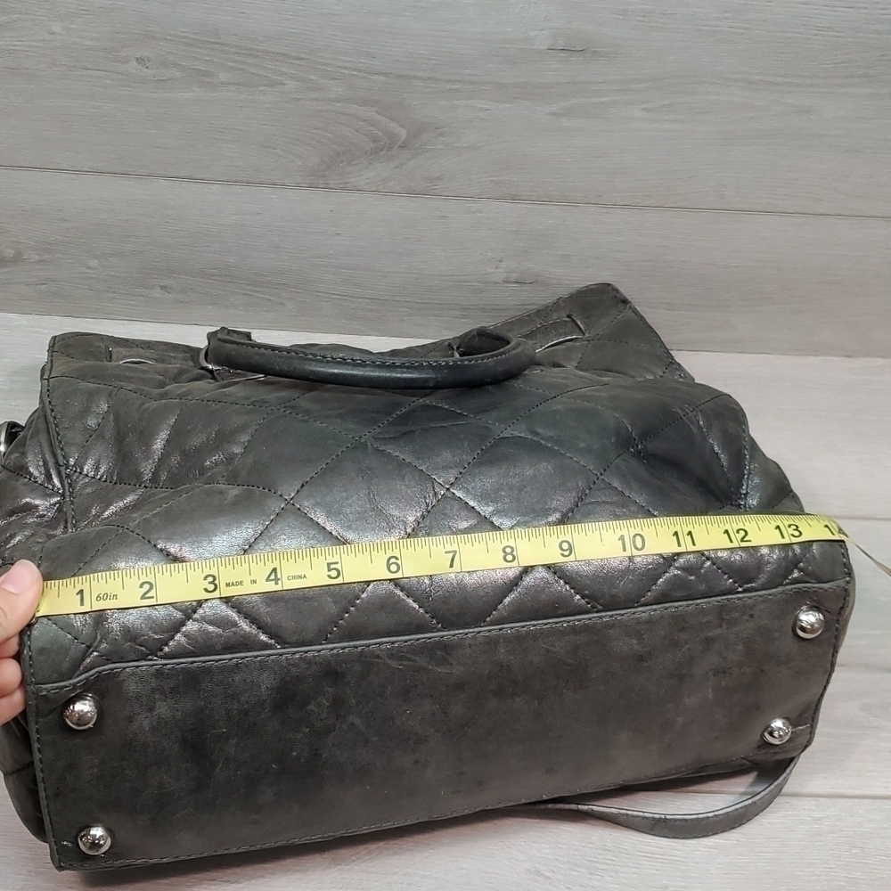 Michael Kors Hamilton Large Tote  Gunmetal  Quilted Leather bag - Picture 6 of 13
